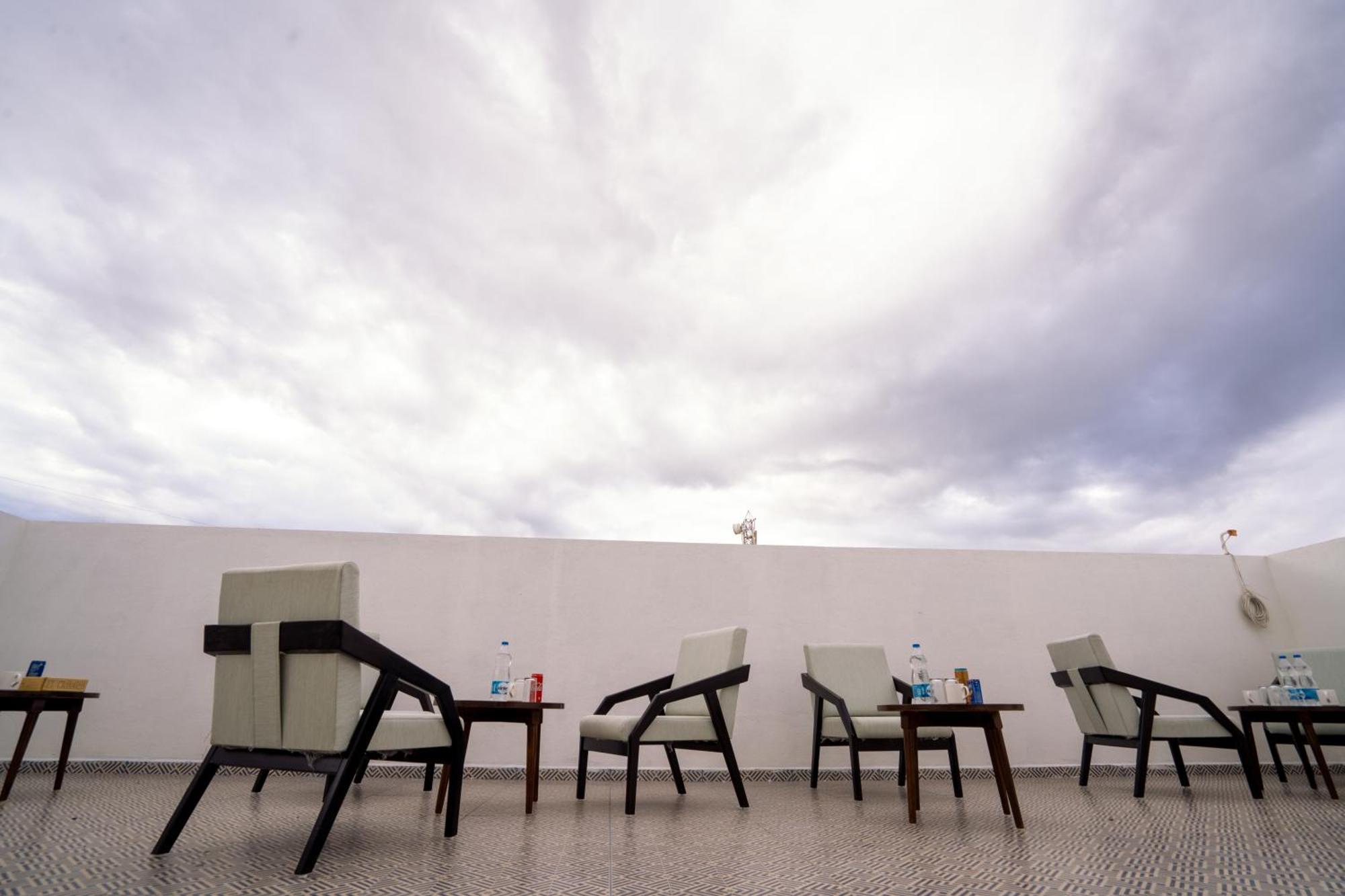 Hotel El Classico Раджкот Экстерьер фото